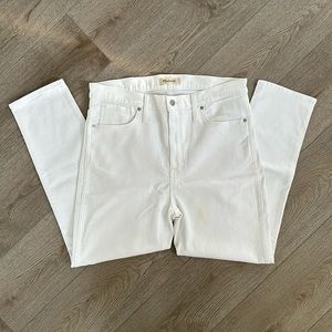 Women’s white Madewell stovepipe style jeans - Size 32